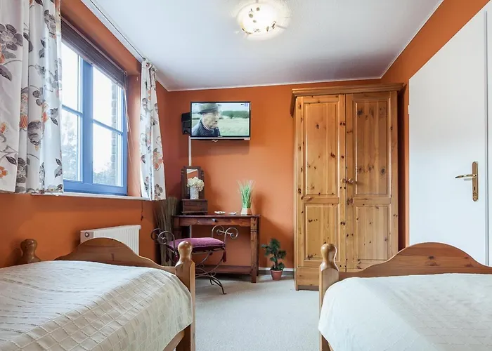 Papillon 01-1 * Boltenhagen (Ostseebad)